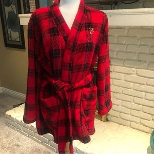 🇺🇸 Victoria Secret Red /Black Checked Short Robe Size XS.